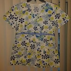 Peaches Other - Cute scrub top Peaches Other - Cute scrub top